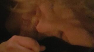 SEXY AMATEUR BLOWJOB WITH CUMSHOT