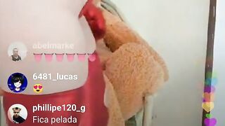 Rafaela De Melo Quase Pelada Em Live do Instagram