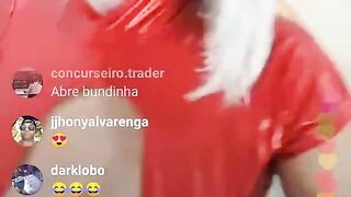 Rafaela De Melo Quase Pelada Em Live do Instagram