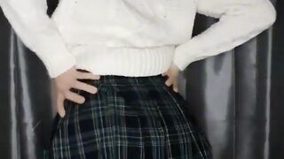 cutie accidentally pulled up her skirt