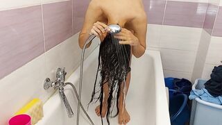 ???????? Showering my long hair???????? Hairy pussy