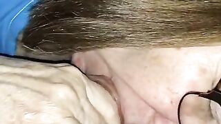 UNAWARE WIFE LOVES COCK SUCKING