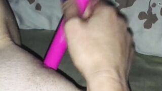 Wife loves fucking pussy with her vibrator