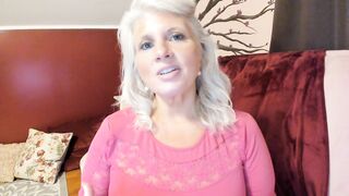 Curvy MILF Rosie Explains: Mommy Fetish