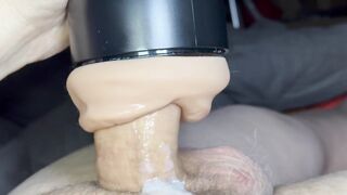 Using a Fleshlight Style Masterbator to Bust a Quick Nut