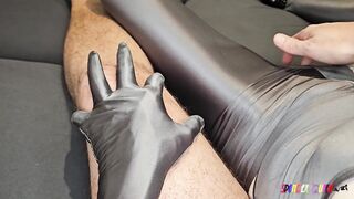 SpandexQueen sucks dick, comes twice and drains his balls on her gray spandex body