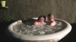 Bisexual Sex Party in the Jacuzzi / I Offer my Wife in the Jacuzzi