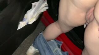 Fucked her outside the Car and got some Top inside Nutted on her Ass