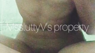 Mssluttyv Masturbating in the Bathroom