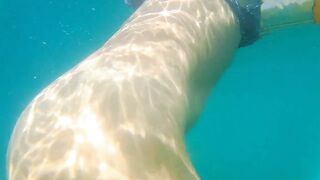 Underwater PUSSY PLAY at Public Beach # FUN from Risky Public Exhibitionism