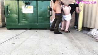 FUCKED MY BOSS WIFE BEHIND DUMPSTER ON LUNCH BREAK NO CONDOM