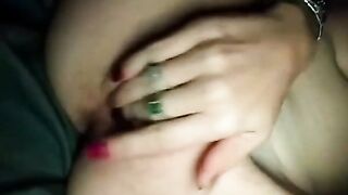 Quick Solo Female Orgasm / Unshaved// Real Natural Red / Cum for my Onlyfans (manicraven96)