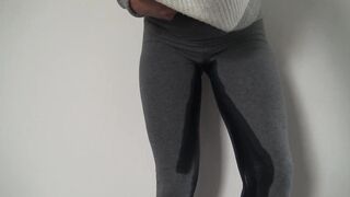 I Pee in my Leggings - Realblackkitten