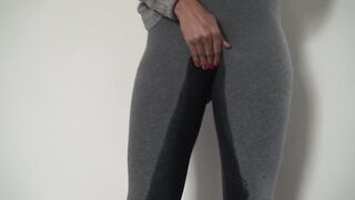 I Pee in my Leggings - Realblackkitten