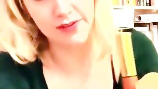 Evanna Lynch - Instastory Boobs Oops