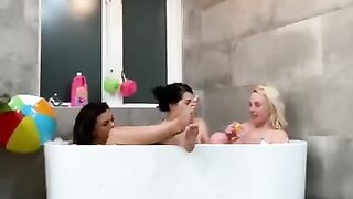 MoreFlorida - Step Sister & Friends Truth or dare