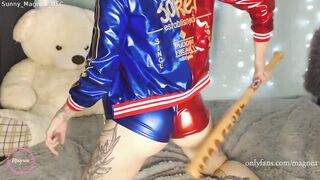 Harley Quinn Twerks for you