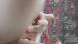 Watch me Play with my Cute Pussy until i Cum (;