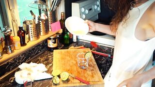 How to Squeeze the Juice out of a Lemon, with Piper Blush