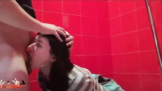 Slut Suck in Toilet