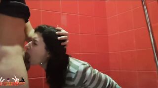 Slut Suck in Toilet