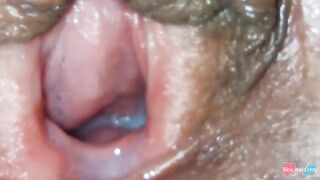 Cum Dripping out of my Pussy very Close Up!