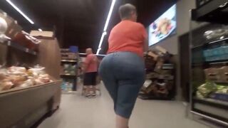 huge bubble butt granny grocerie store