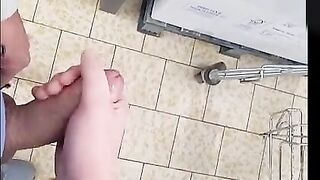 Risky Public Handjob in the Supermarket - Cum in Panties!