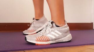 Domina Zarela - Adidas Sneakers Fetish - Stretching and Warming up before Starting my Workout