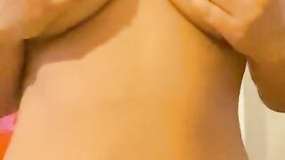 Aafnai Boobs Samauda Ni Kya Maza Aaune Baai(आफ्नै दुध समाउदानी क्या मजा आउने बाई)