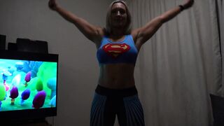 Super Girl Show Off