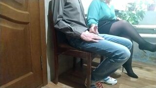 Stranger Woman in the Waiting Room Handjob to me