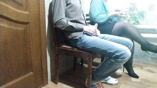 Stranger Woman in the Waiting Room Handjob to me