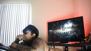 Ebony BBW gives Sloppy Head to Gamer SUBSCRIBE to OF//@lexisshawdybadd @shotsbyscout for Full Video