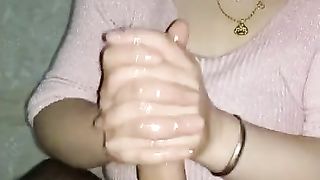 Asian Happy ending massage. Handjob expert 9