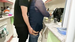 I fuck my stepmom's ass while she cooks!