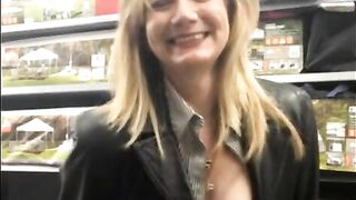 Paulina Public – Quick Cum at the Home Depot