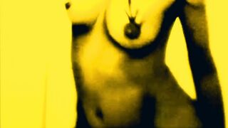 SEXY PAINTED MILF DANCING NAKED - TRIPLE AAA MOVIES