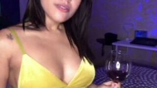 Tiktok live sexy girl Dow blouse and nipslip 6