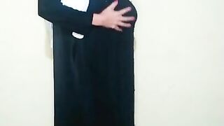 Busty chechen girl in hijab gets fun and bursts a balloons with high heels