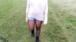 Amateur walks braless – public flashing