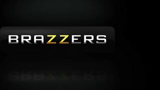 Heating Up / Brazzers