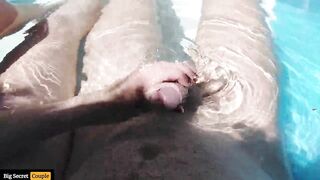 handjob in pool, huge underwater cumshot and lots of sperm