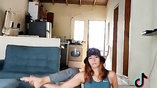 Tiktok tikporn #3 (yoga time)