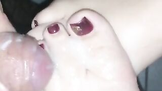 Cum on step sis feet after fucking her wet pussy