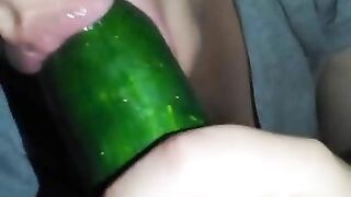 Chupando un rico pepino!