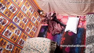 indian bhabhi desperate to get fucked masturbation porn