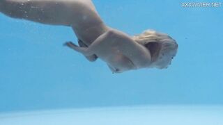 Yet Emily Ross astonishes again underwater