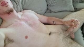 I cum on my sofa, huge cry of pleasure