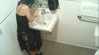 Kinky amateur pissing in restroom